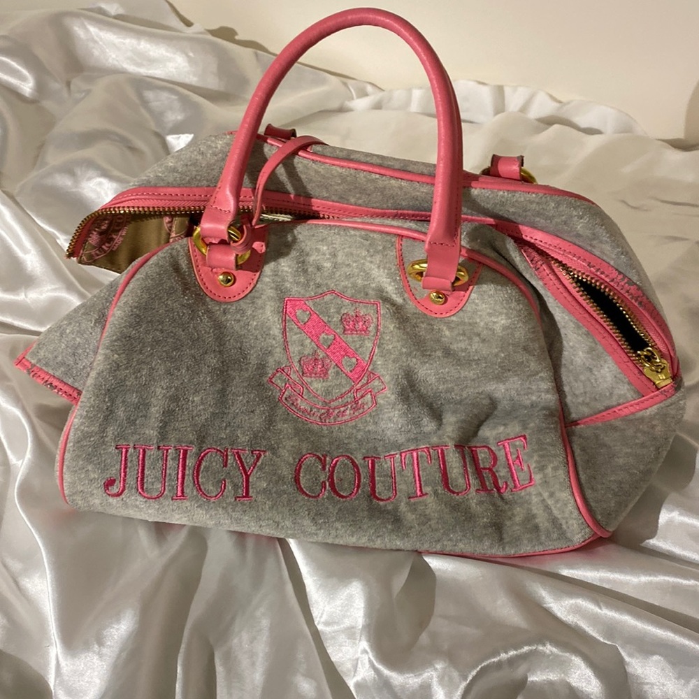 Authentic Vintage Juicy Couture shoulder bowler bag purse. Pink and Grey